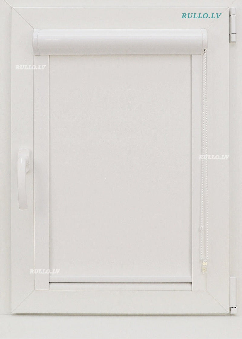 Kasešu žalūzijas PERLA — pienbalts tonis