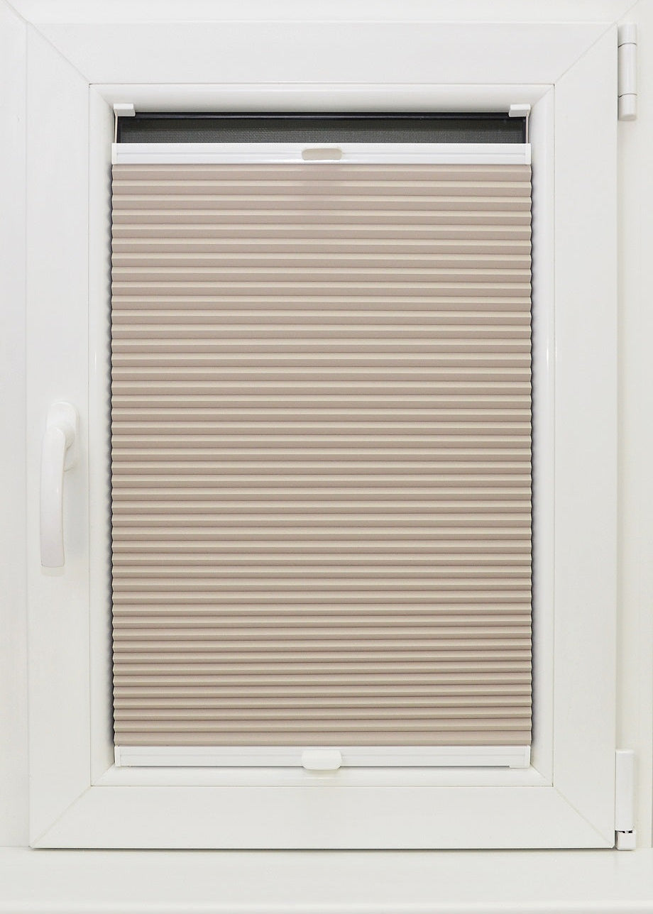 plisētās žalūzijas HONEY COMB pelēkbēšs tonis open 1