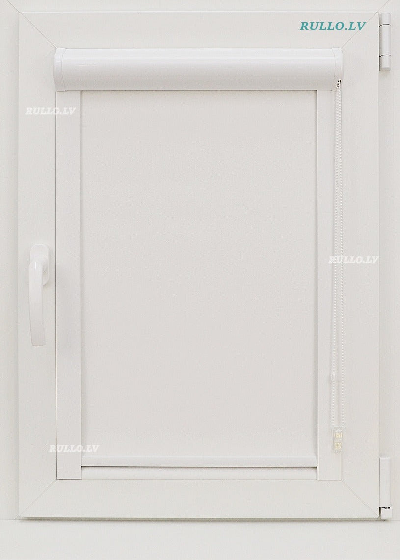 Kasešu žalūzijas PERLA — pienbalts tonis